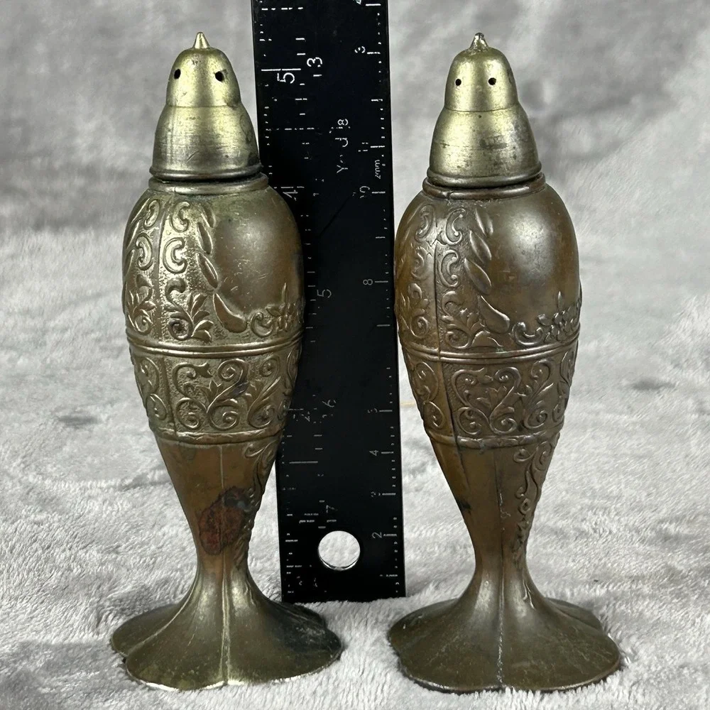Vintage Metal Salt & Pepper Shakers Heavy Patina Made In Occupied Japan Heavy